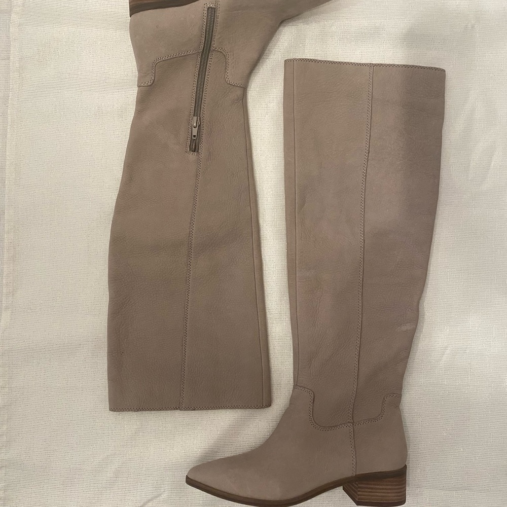 NWT Lucky Brand Kitrie boots size 6.5